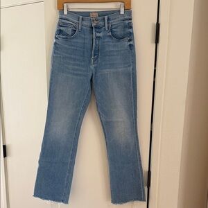 MOTHER Tripper Ankle Fray Size 26 Straight-Leg Jeans in Light Blue Wash